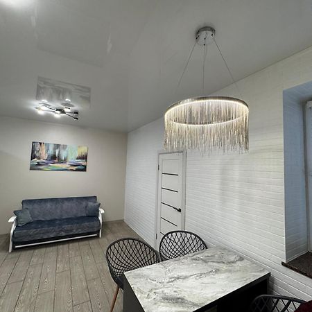 LUX apartment&центр,ЖК Театральный, просторная Рівне Екстер'єр фото