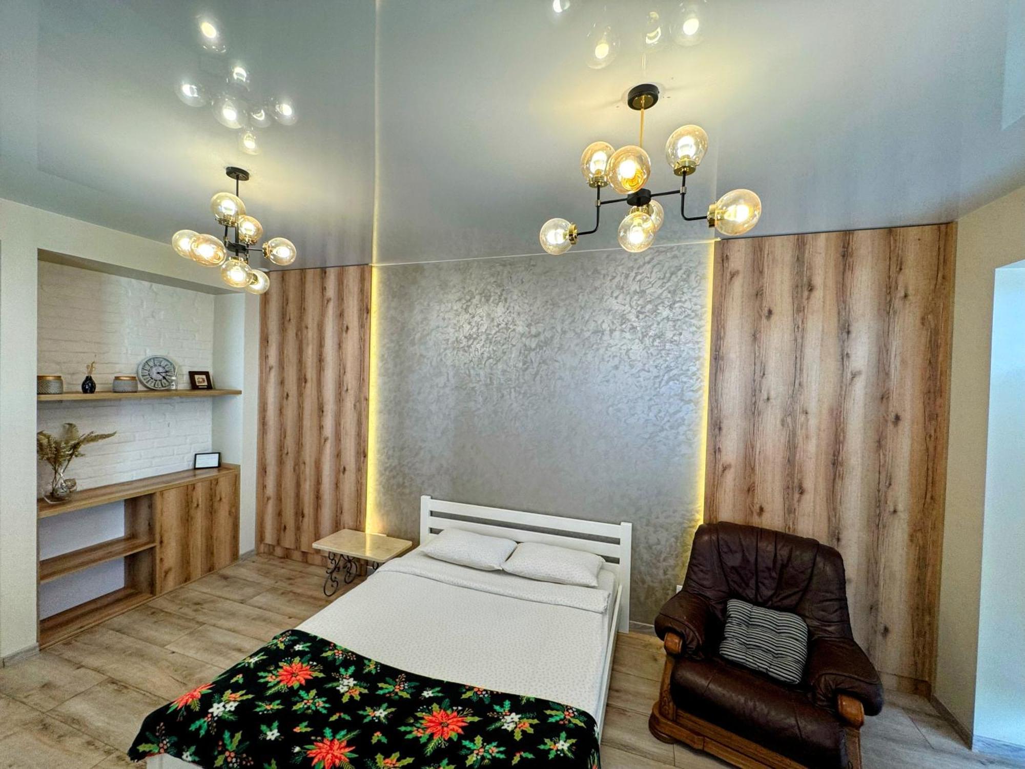 LUX apartment&центр,ЖК Театральный, просторная Рівне Екстер'єр фото