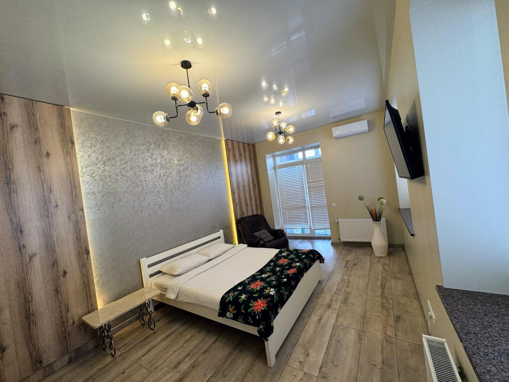 LUX apartment&центр,ЖК Театральный, просторная Рівне Екстер'єр фото